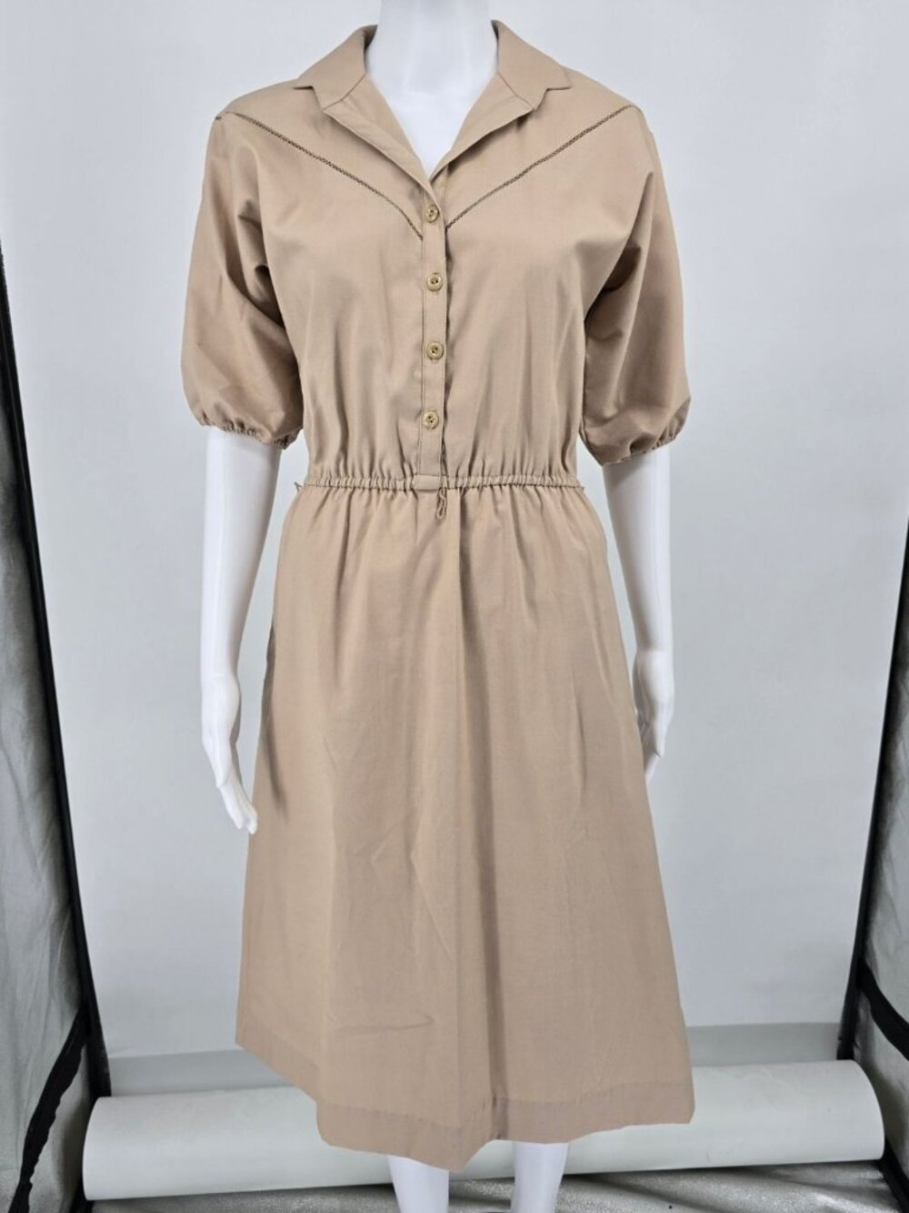 Vintage 1970s Toni Todd Khaki Elastic Waist Union Made Shirtwaist Midi Dress (M)
